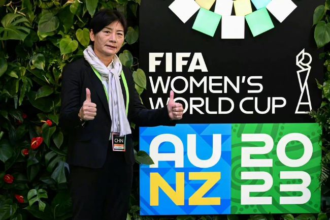 在欧冠决赛中，曼城以1-0战胜国际米兰，赢得欧洲冠军，这是他们和主教练瓜迪奥拉在执教曼城期间首次夺得的欧冠。